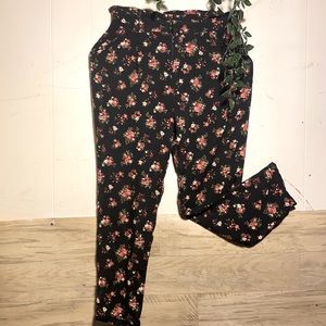 Little girls Forever21 floral pants.